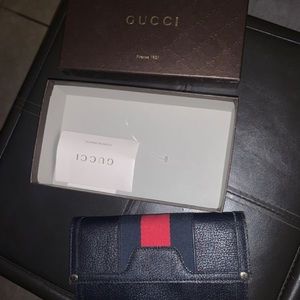 Gucci unisex wallet